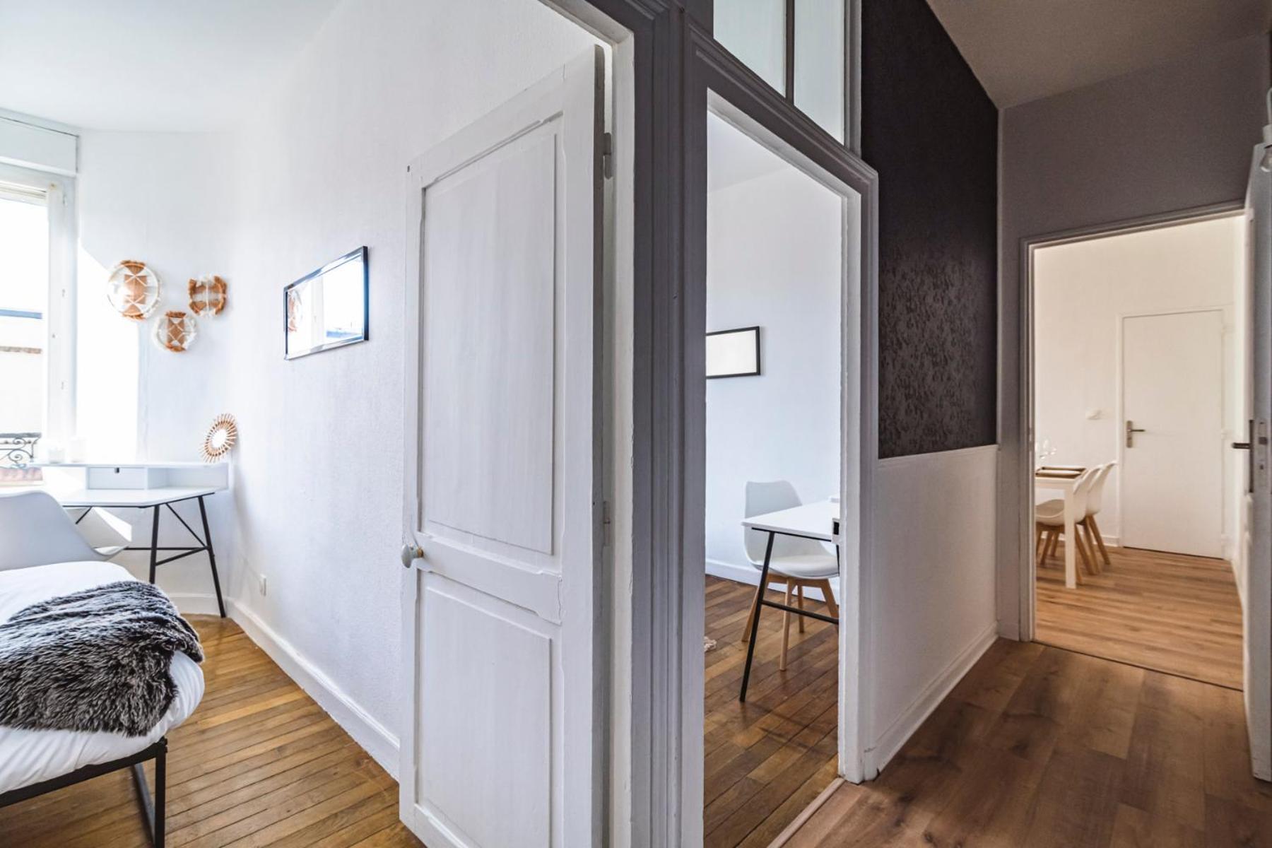 Le Cosy - Charmant 2 Chambres - Hyper Centre Reims Exteriör bild